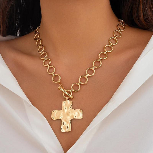 The Eternal Hammered Necklace
